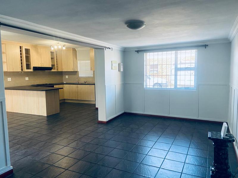 To Let 2 Bedroom Property for Rent in De La Haye Western Cape